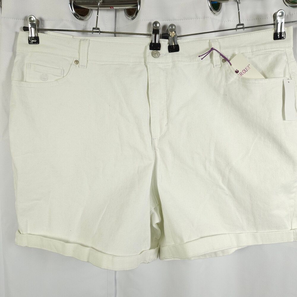 NWT Gloria Vanderbilt Amanda White 5-Pocket Jean Shorts Women's‎ 22W 44x5.5